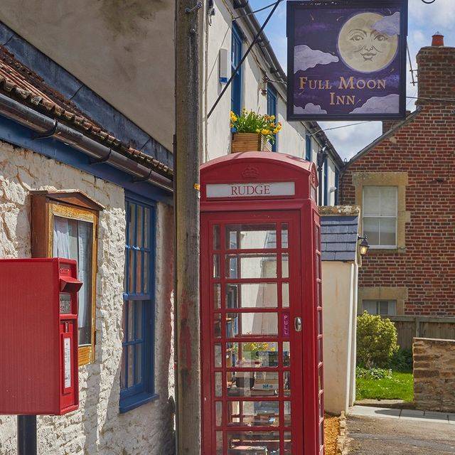 The Full Moon Inn Rudge, Bar & pub, Rudge Hill - Rode, England, United ...